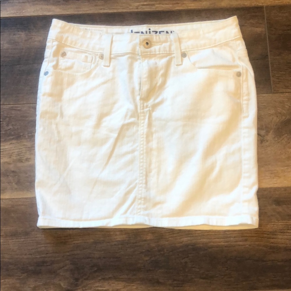 White denim pencil skirt
